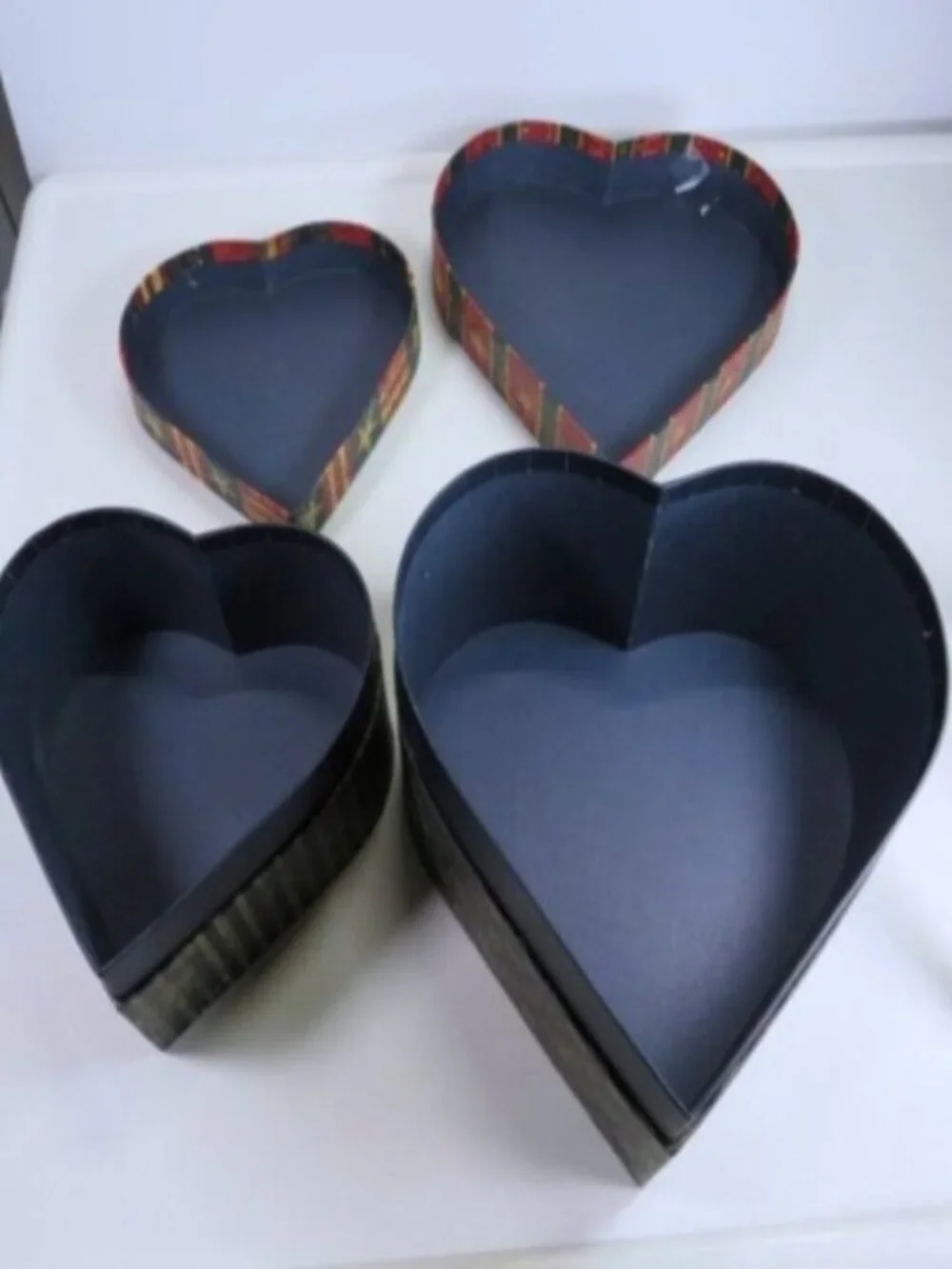 Old World Patriotic Decor Set; Bob’s Boxes Heart, 25yd Vintage Ribbon & Basket